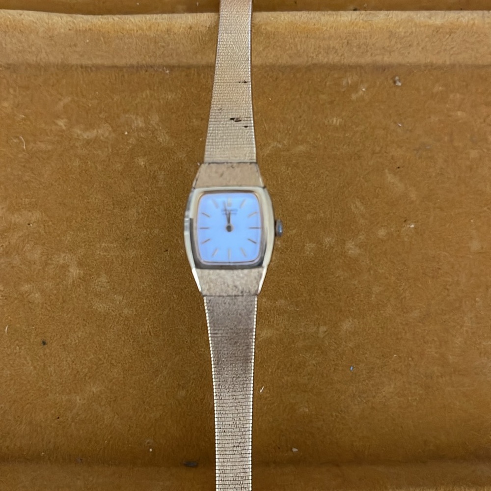 Vintage Seiko Watch Women 16mm Gold Tone Square Dial 2C20-6459 New Battery 6.5"